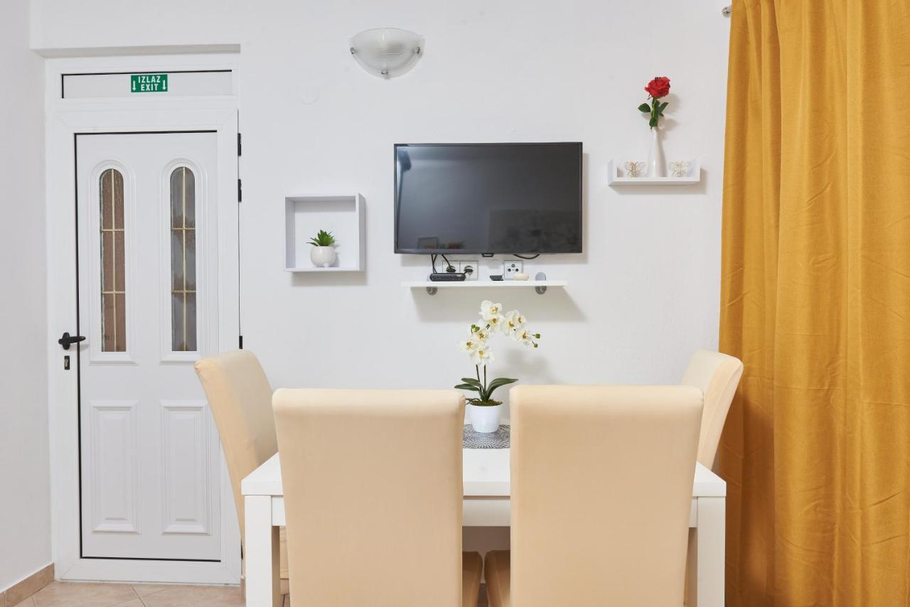 Apartments Lumi Rogoznica  Kültér fotó