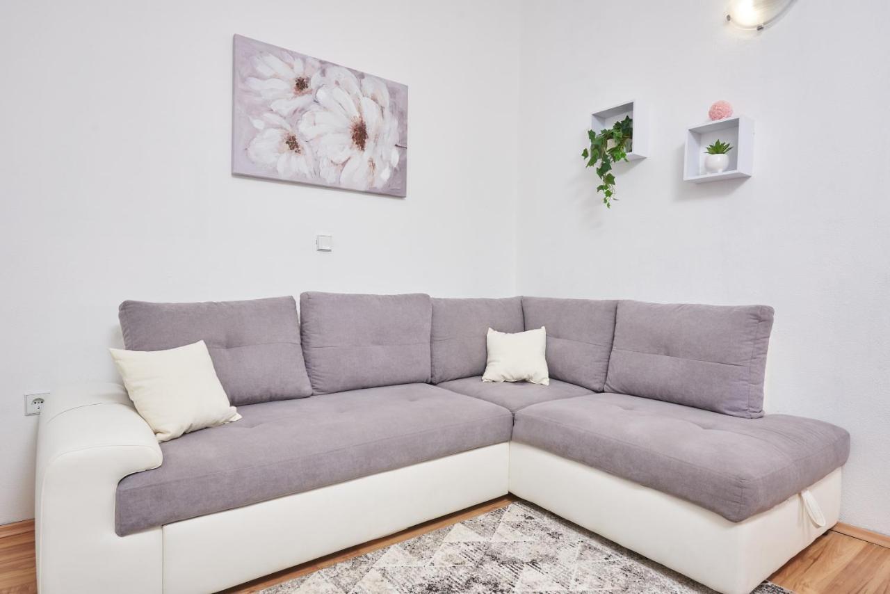 Apartments Lumi Rogoznica  Kültér fotó